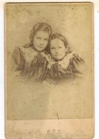 Ethel and Winnie Bradbury about 1897, Verey & Co Castlemaine