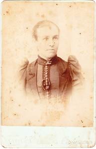 Margaret Jane (Jinny) Webber/Bradbury studio portrait, Verey & Co Castlemaine